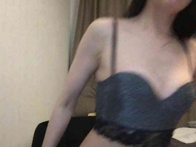 MilaBi-192569 webcam