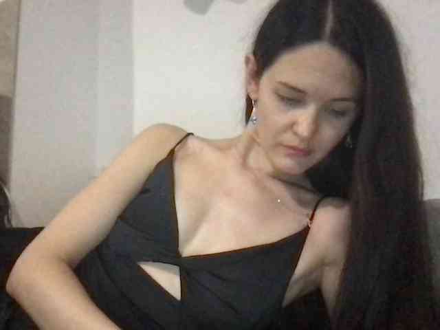 MilaBi-192569 webcam