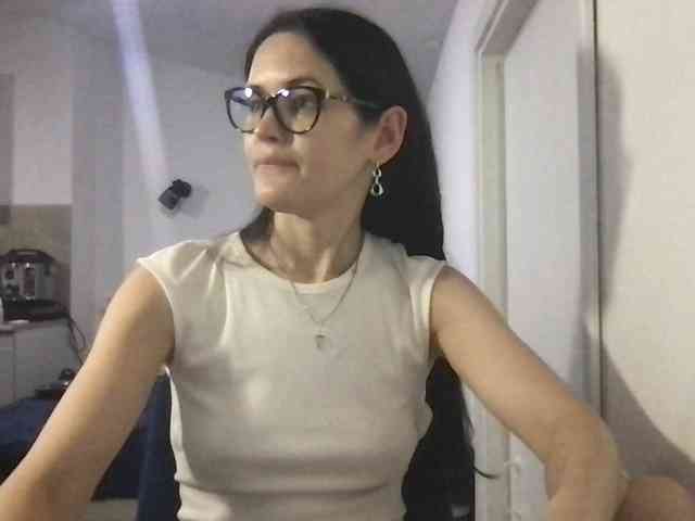 MilaBi-192569 webcam