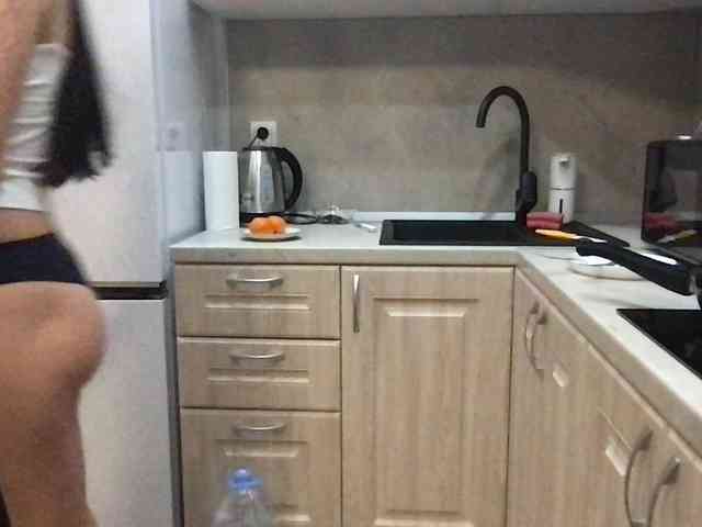 MilaBi-192569 webcam