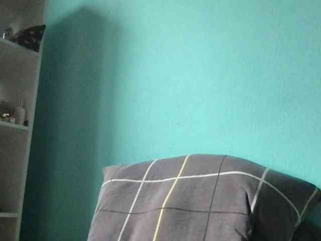 MilaBi-192569 webcam