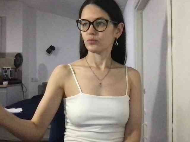 MilaBi-192569 webcam