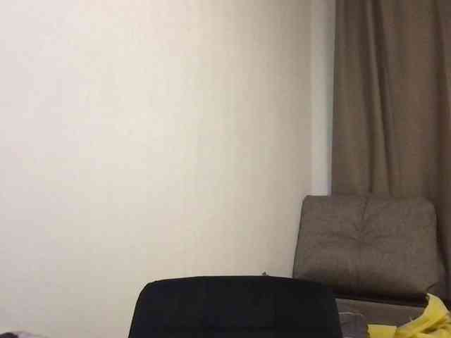 MilaBi-192569 webcam