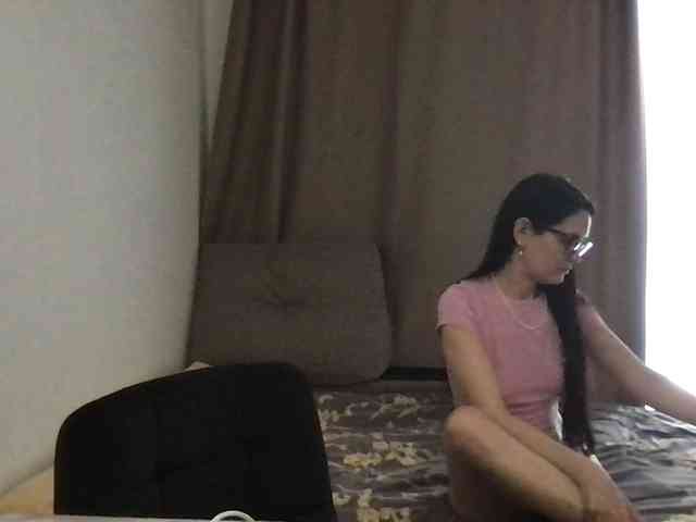 MilaBi-192569 webcam