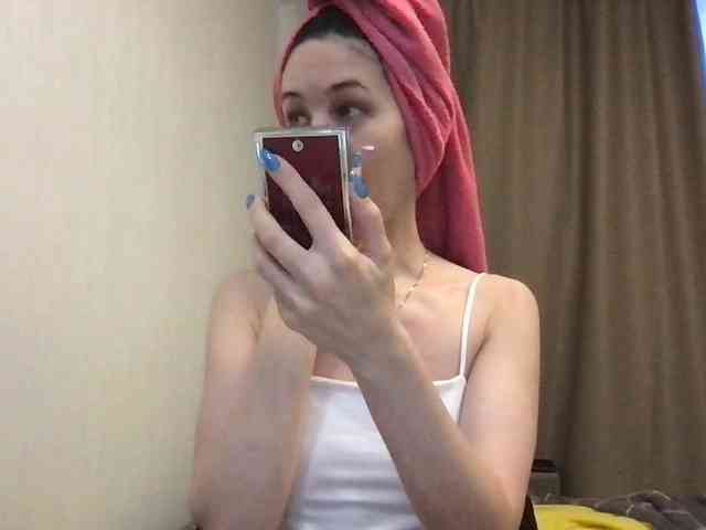 MilaBi-192569 webcam