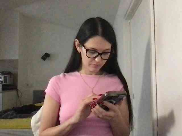 MilaBi-192569 webcam