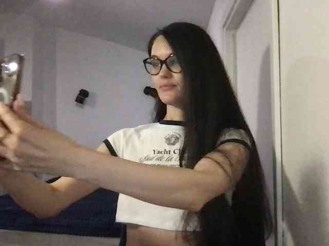 MilaBi-192569 webcam