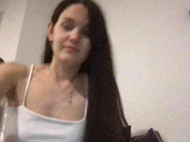 MilaBi-192569 webcam