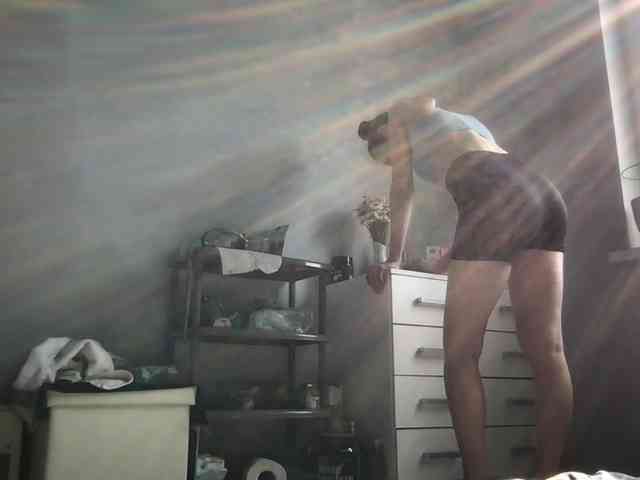 MilaBi-192569 webcam