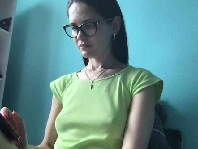 MilaBi-192569 webcam