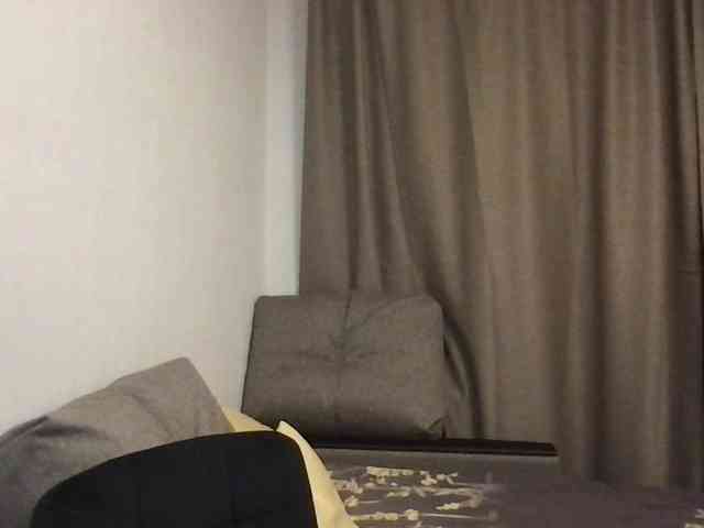 MilaBi-192569 webcam