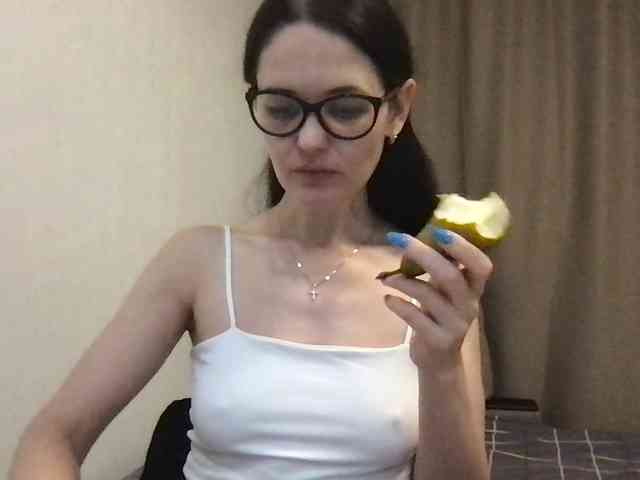 MilaBi-192569 webcam