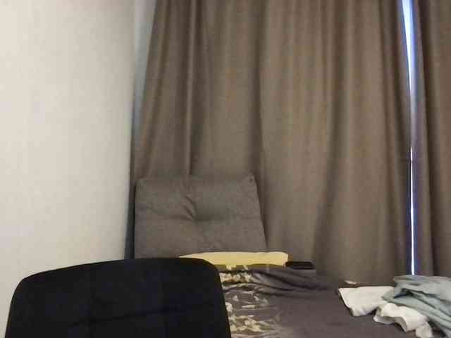 MilaBi-192569 webcam