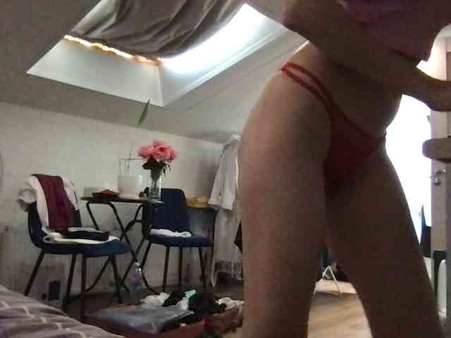 MilaBi-192569 webcam