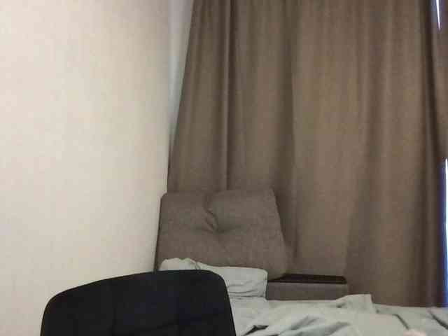 MilaBi-192569 webcam