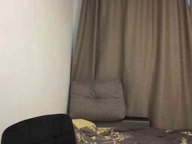 MilaBi-192569 webcam