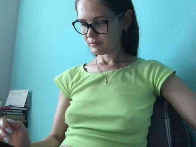 MilaBi-192569 webcam
