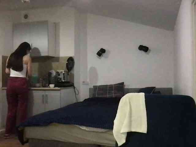 MilaBi-192569 webcam