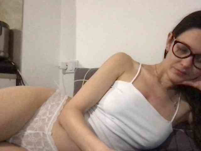 MilaBi-192569 webcam
