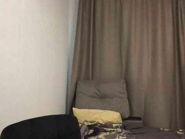 MilaBi-192569 webcam