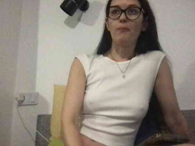 MilaBi-192569 webcam