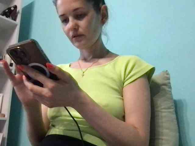 MilaBi-192569 webcam