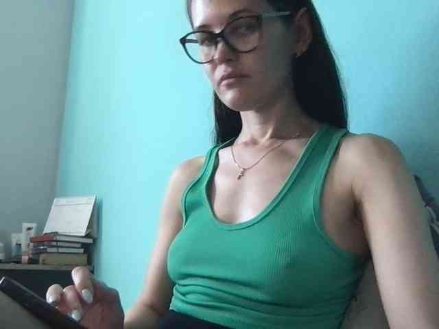 MilaBi-192569 webcam