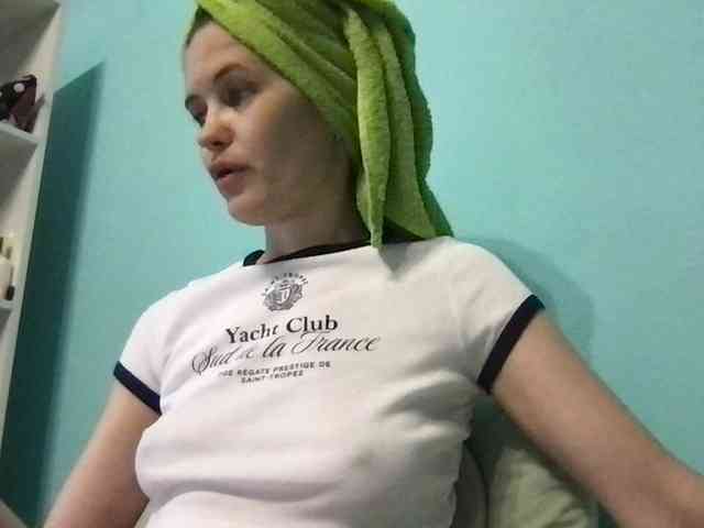 MilaBi-192569 webcam