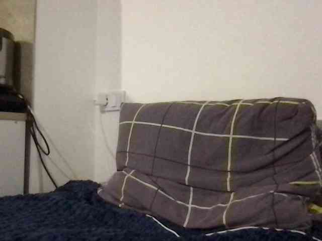 MilaBi-192569 webcam
