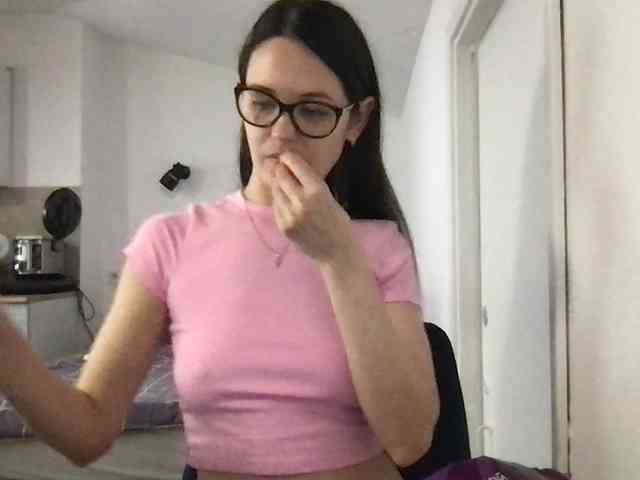 MilaBi-192569 webcam