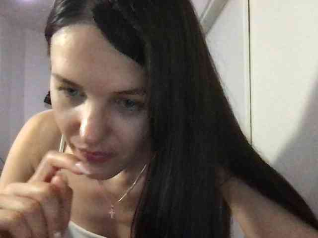 MilaBi-192569 webcam