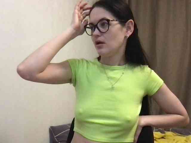 MilaBi-192569 webcam