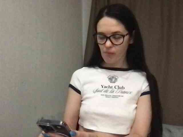 MilaBi-192569 webcam