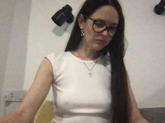 MilaBi-192569 webcam