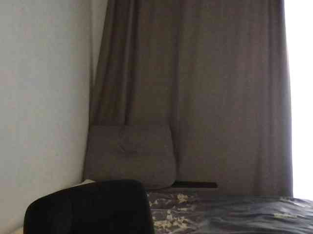 MilaBi-192569 webcam