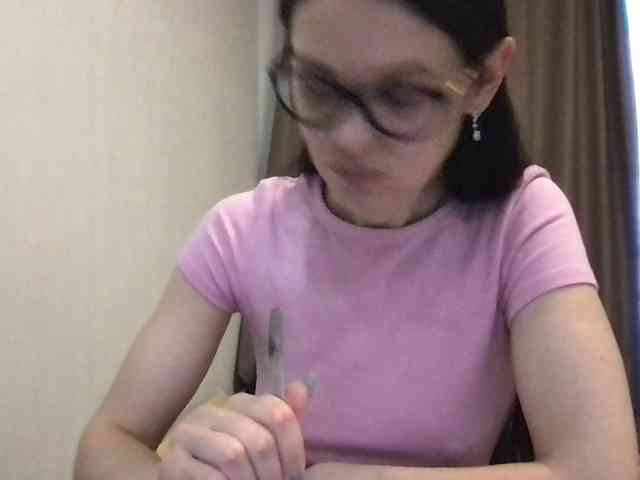 MilaBi-192569 webcam