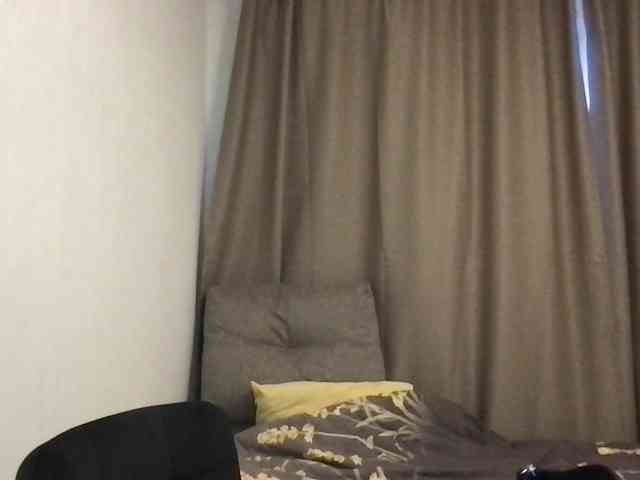 MilaBi-192569 webcam