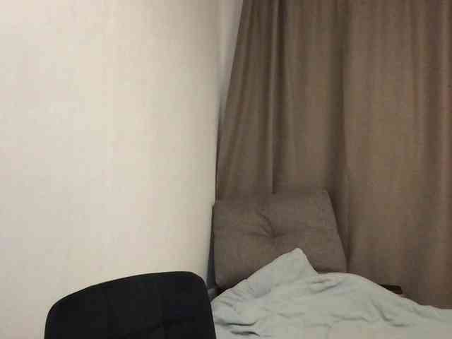 MilaBi-192569 webcam