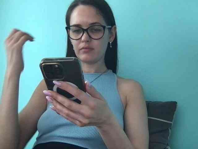 MilaBi-192569 webcam
