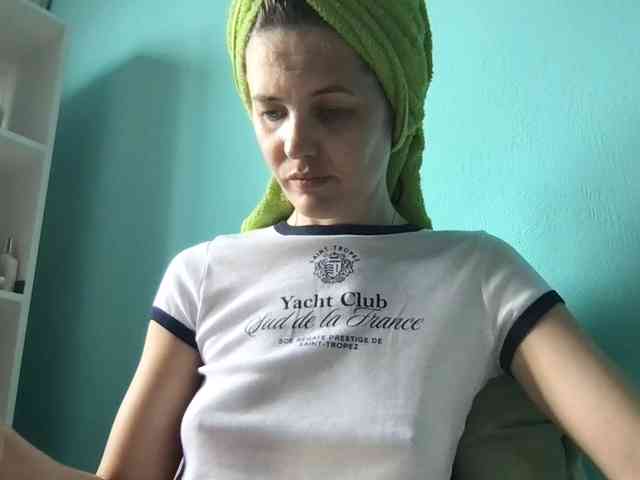 MilaBi-192569 webcam