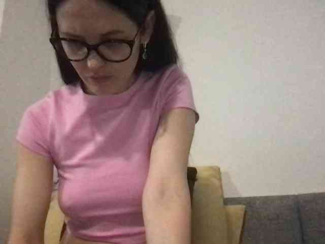 MilaBi-192569 webcam