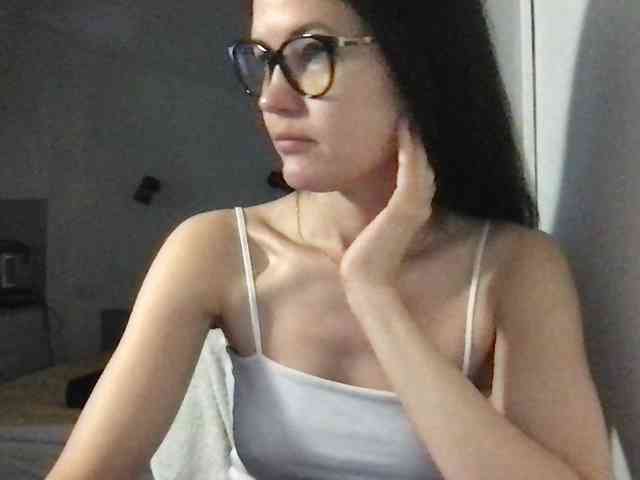 MilaBi-192569 webcam