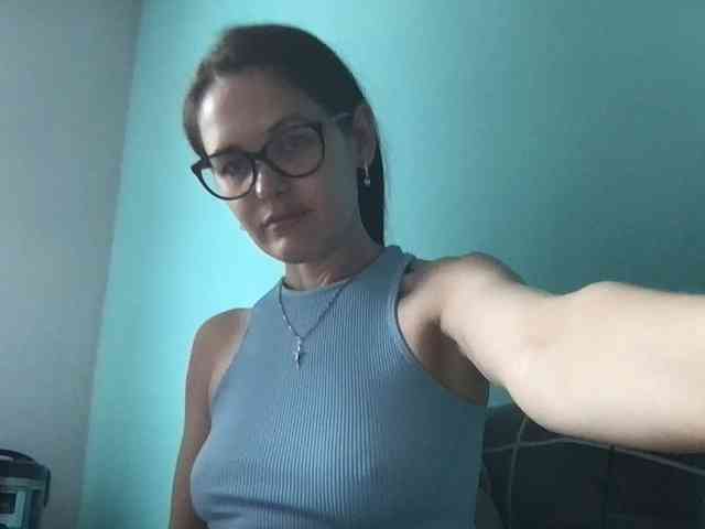 MilaBi-192569 webcam