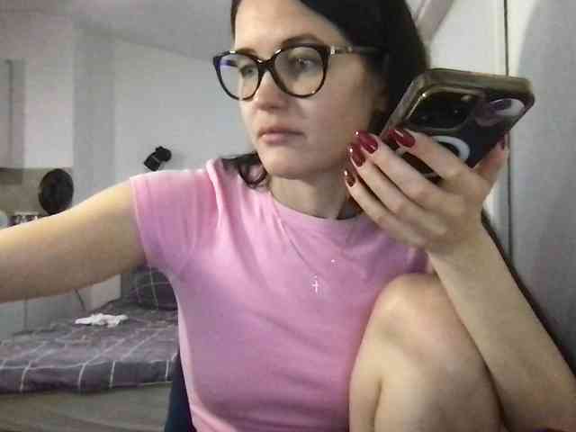 MilaBi-192569 webcam