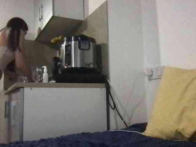 MilaBi-192569 webcam