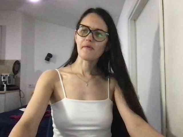 MilaBi-192569 webcam