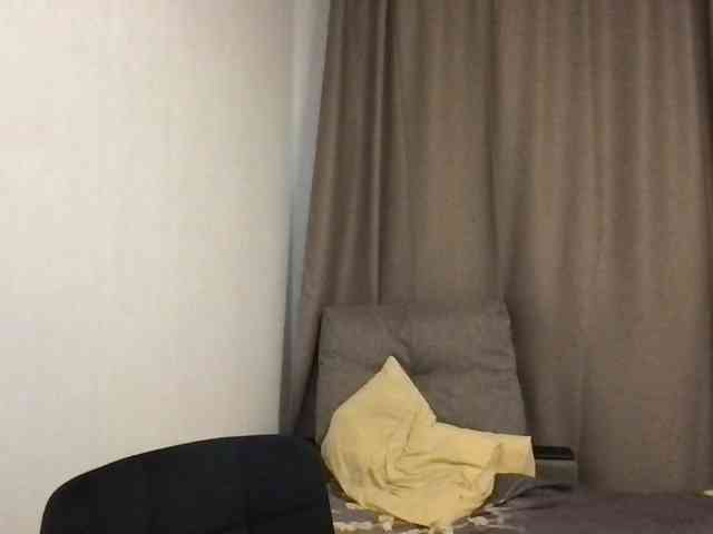 MilaBi-192569 webcam