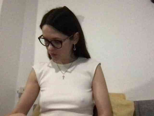 MilaBi-192569 webcam