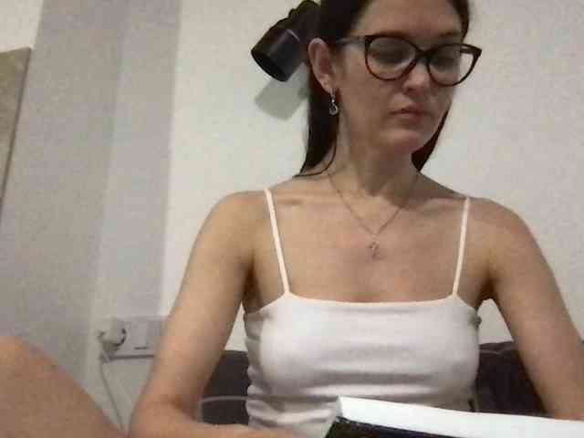 MilaBi-192569 webcam