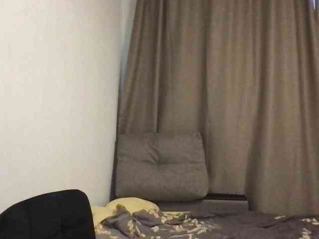 MilaBi-192569 webcam